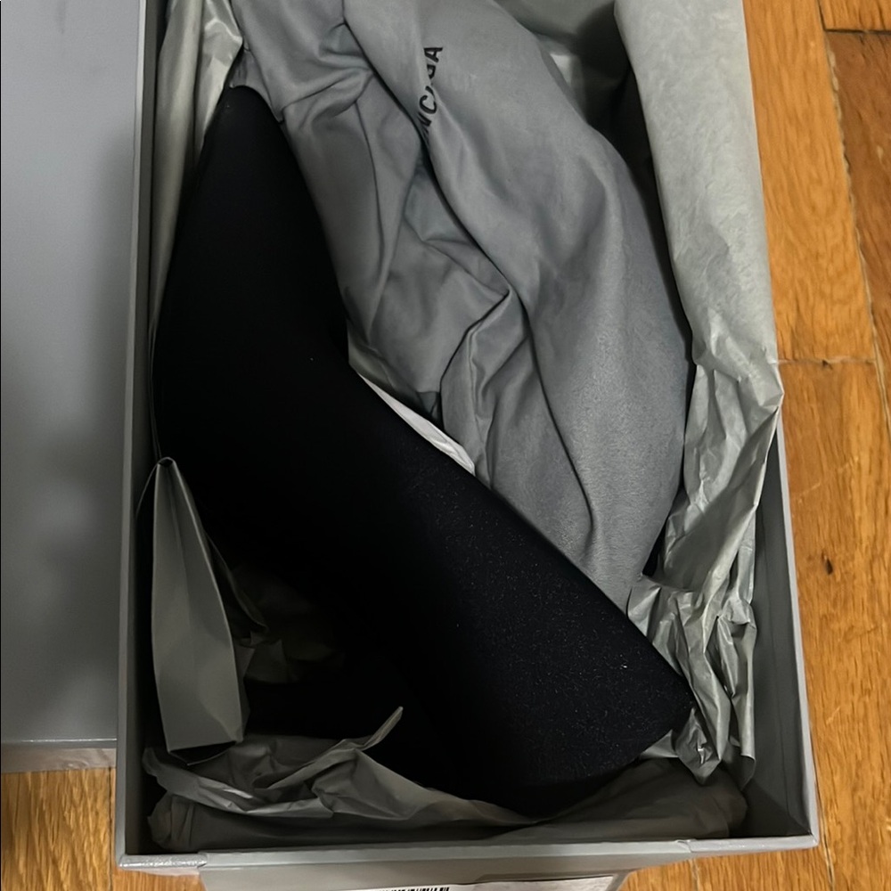 Balenciaga Black Heels- Brand New with Box (Never been used) - Picture 2 of 7